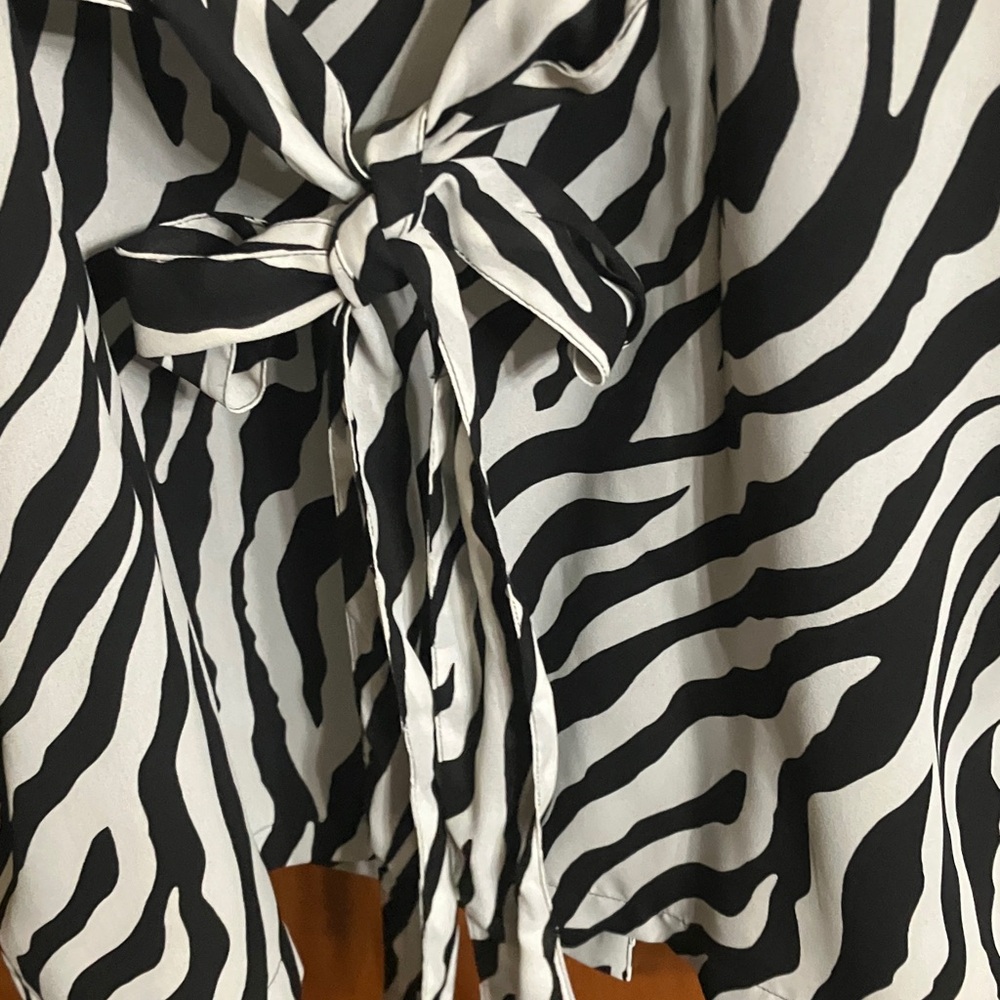 Fashion Bug Black and White Zebra Print Blouse - Picture 5 of 10